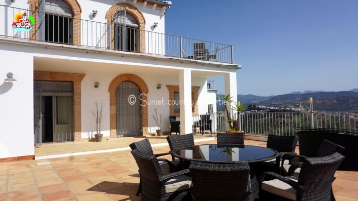 Image No.11-Propriété de pays de 5 chambres à vendre à Iznájar