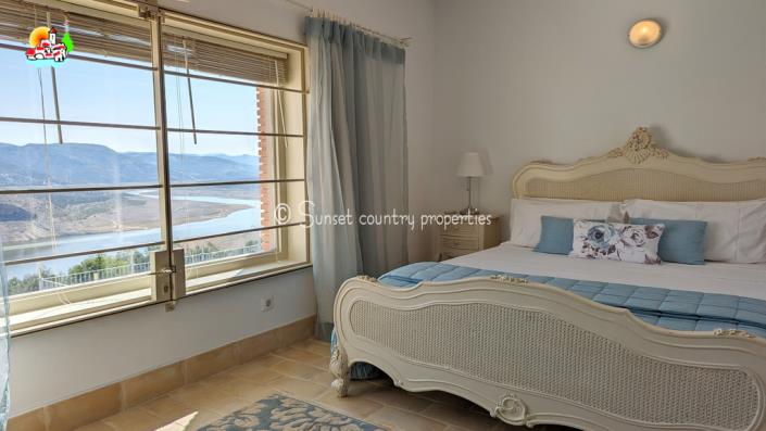 Image No.27-Propriété de pays de 5 chambres à vendre à Iznájar