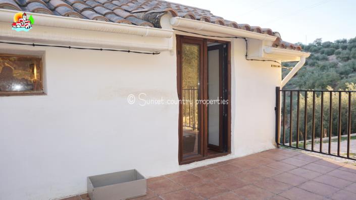 Image No.32-4 Bed Country Property for sale