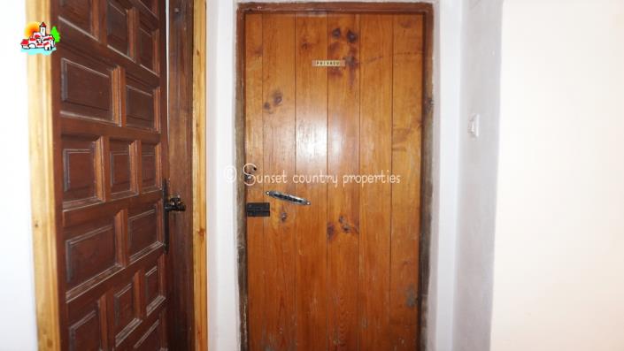 Image No.37-4 Bed Country Property for sale