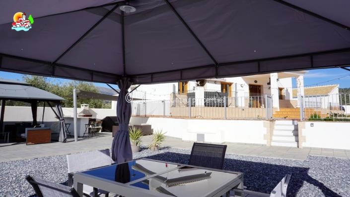 Image No.28-Maison de campagne de 4 chambres à vendre à Algarinejo