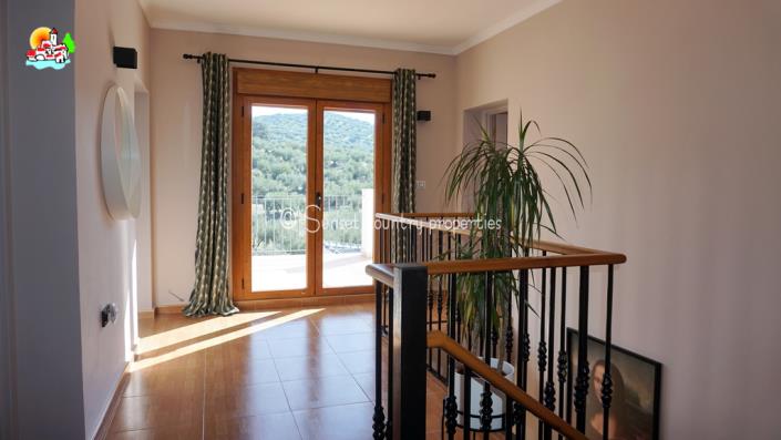 Image No.37-Maison de campagne de 4 chambres à vendre à Algarinejo