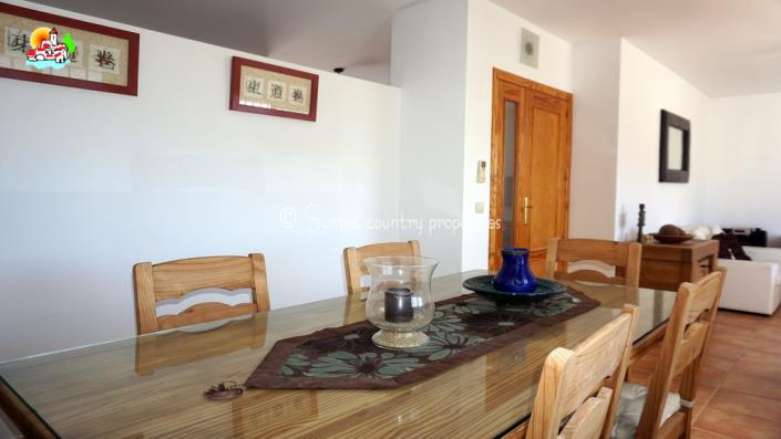 Image No.11-Maison de ville de 4 chambres à vendre à Iznájar