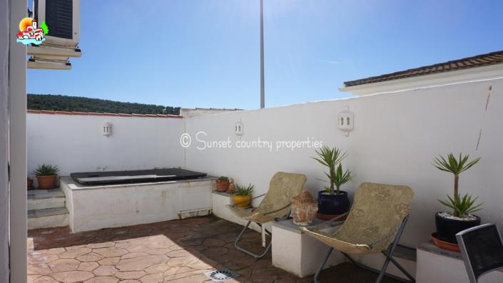 Image No.36-Maison de ville de 4 chambres à vendre à Iznájar