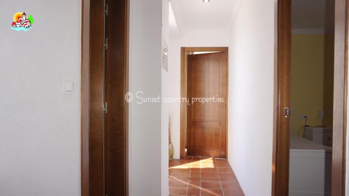 Image No.22-Maison de ville de 3 chambres à vendre à Iznájar