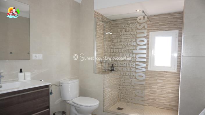 Image No.30-Maison de ville de 3 chambres à vendre à Iznájar