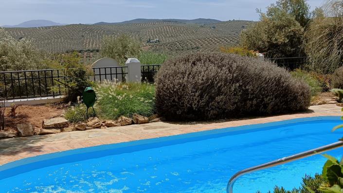 Image No.2-4 Bed Country Property for sale