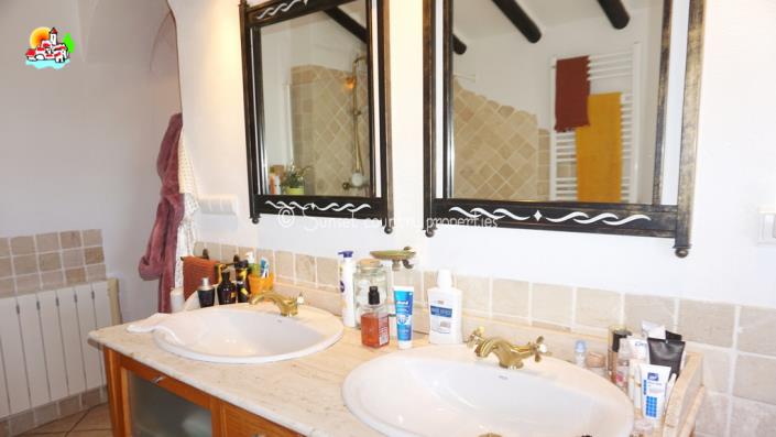 Image No.27-4 Bed Country Property for sale