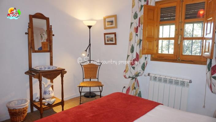 Image No.31-4 Bed Country Property for sale