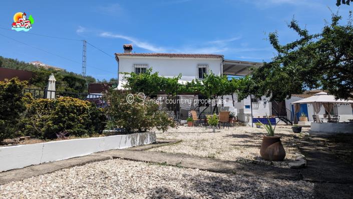 Image No.35-Propriété de pays de 3 chambres à vendre à Algarinejo