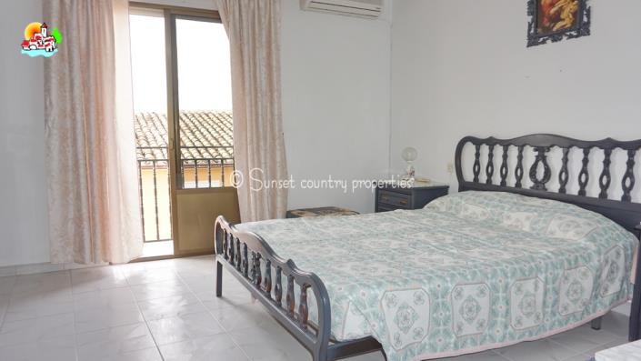 Image No.13-Maison de ville de 5 chambres à vendre à Rute