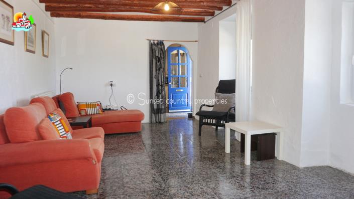 Image No.7-Maison de campagne de 4 chambres à vendre à Iznájar