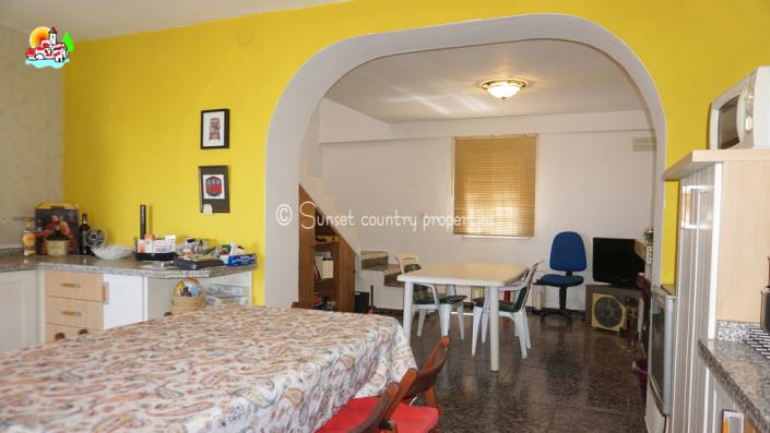 Image No.9-Maison de campagne de 4 chambres à vendre à Iznájar