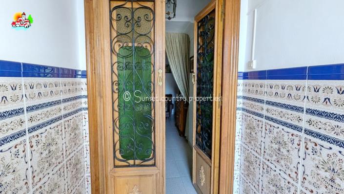 Image No.3-4 Bed Townhouse for sale