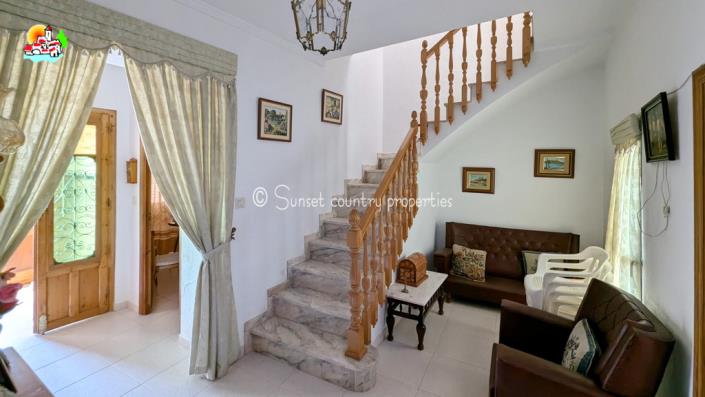 Image No.4-4 Bed Townhouse for sale