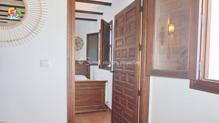 Image No.12-Propriété de pays de 5 chambres à vendre à Iznájar