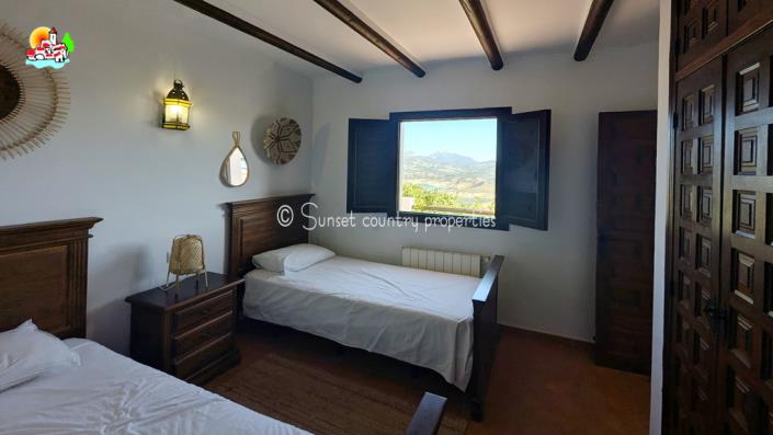 Image No.13-Propriété de pays de 5 chambres à vendre à Iznájar