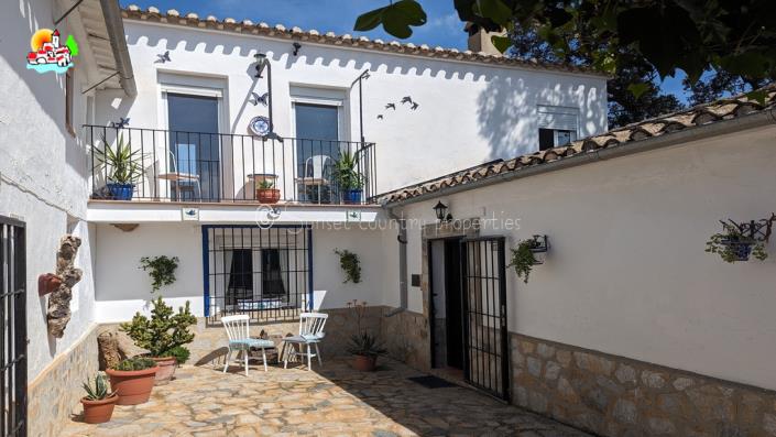 Image No.1-5 Bed Country Property for sale