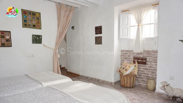 Image No.21-5 Bed Country Property for sale