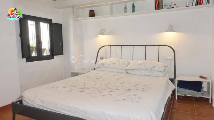 Image No.23-Maison de ville de 3 chambres à vendre à Iznájar