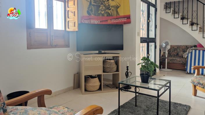 Image No.6-2 Bed Townhouse for sale