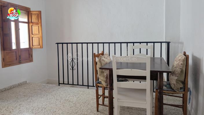 Image No.15-2 Bed Townhouse for sale