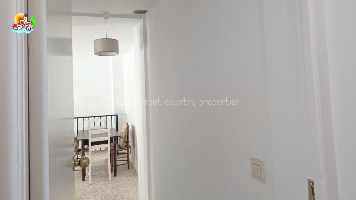 Image No.21-2 Bed Townhouse for sale