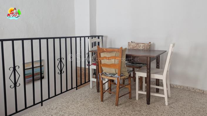 Image No.23-2 Bed Townhouse for sale