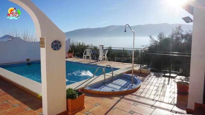 Image No.3-Villa de 3 chambres à vendre à Loja