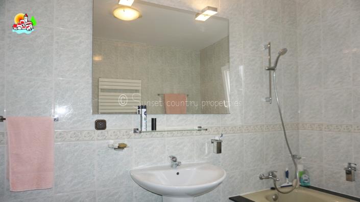 Image No.34-Villa de 3 chambres à vendre à Loja