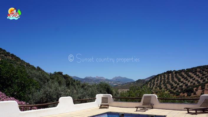 Image No.6-4 Bed Country Property for sale