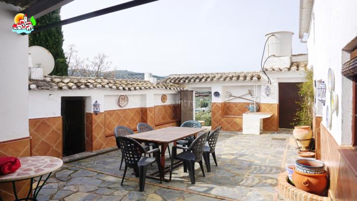 Image No.8-Propriété de pays de 4 chambres à vendre à Iznájar