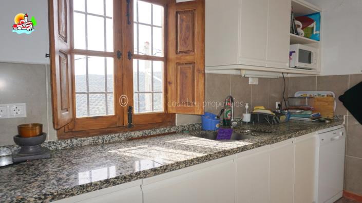 Image No.12-Propriété de pays de 4 chambres à vendre à Iznájar