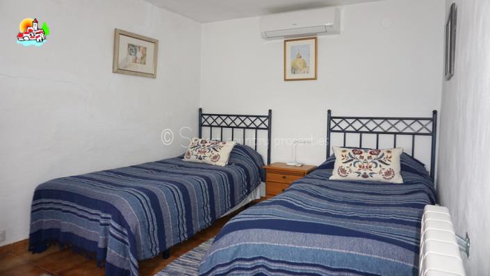 Image No.24-Propriété de pays de 4 chambres à vendre à Iznájar