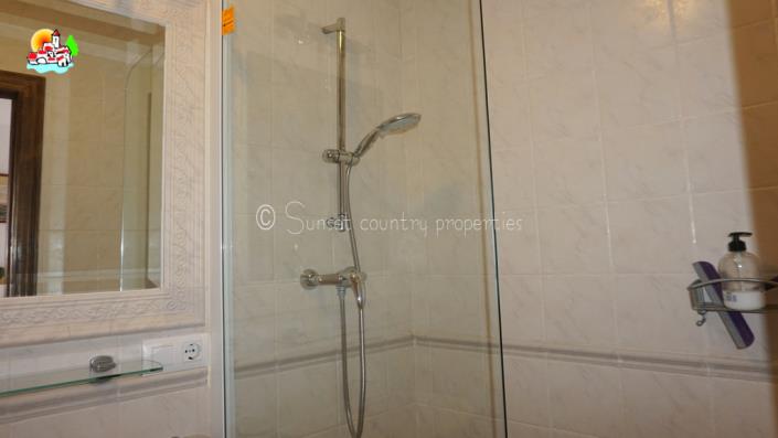 Image No.31-Propriété de pays de 4 chambres à vendre à Iznájar