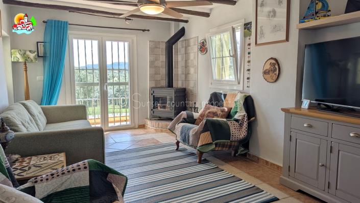 Image No.8-4 Bed Country Property for sale