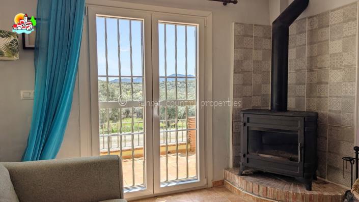 Image No.9-4 Bed Country Property for sale