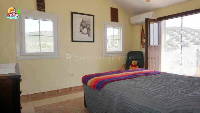 Image No.31-4 Bed Country Property for sale