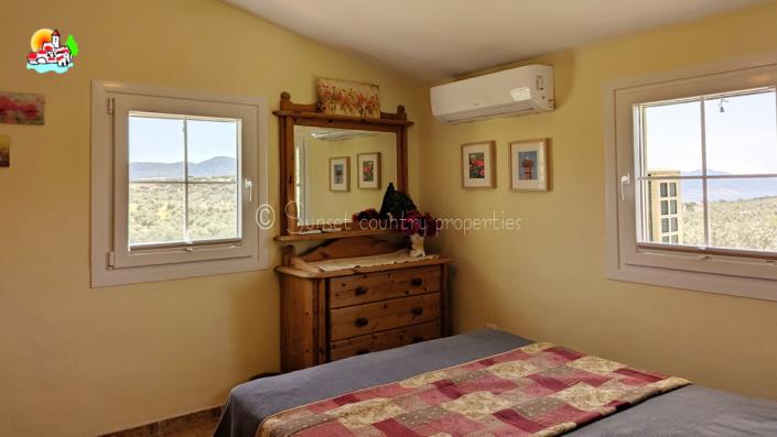 Image No.35-4 Bed Country Property for sale