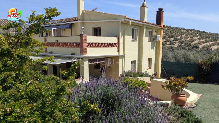 Image No.43-4 Bed Country Property for sale