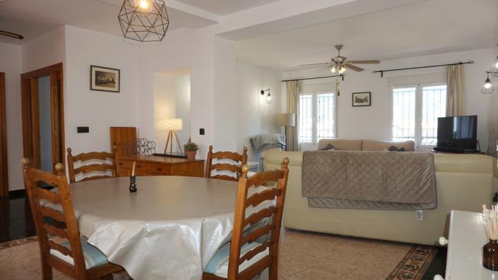 Image No.9-4 Bed Townhouse for sale