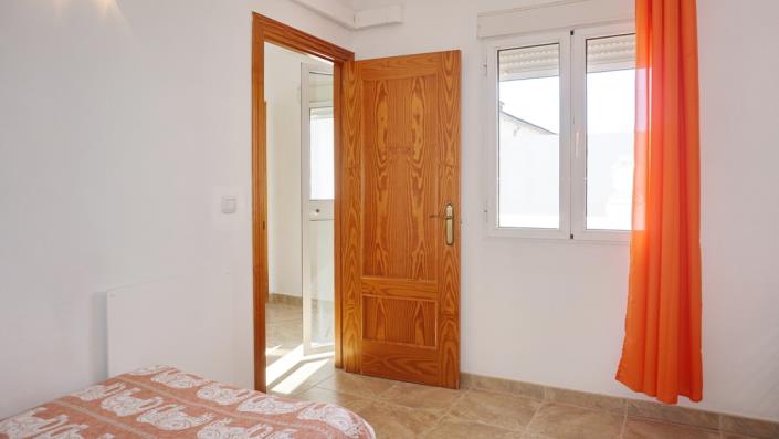 Image No.41-4 Bed Townhouse for sale