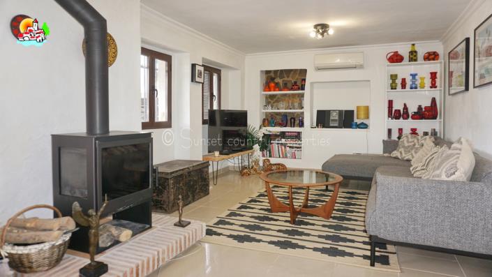 Image No.7-5 Bed Country Property for sale