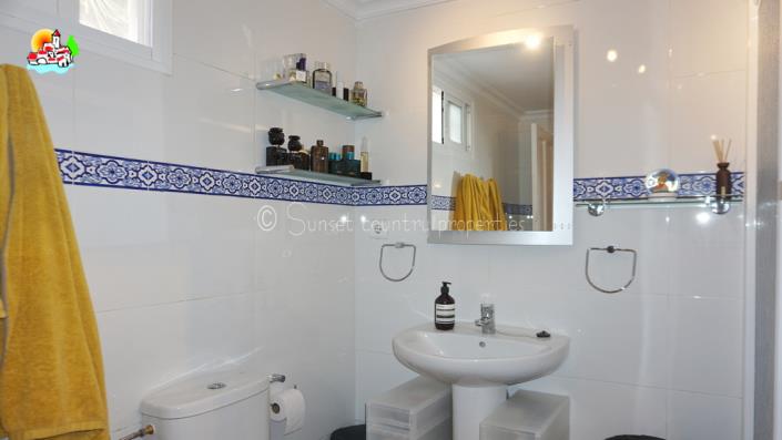 Image No.17-5 Bed Country Property for sale