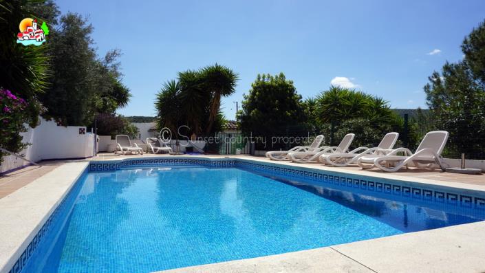 Image No.25-5 Bed Country Property for sale