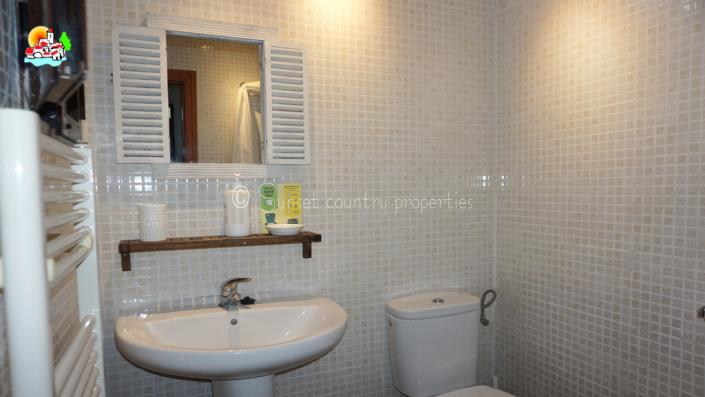 Image No.34-5 Bed Country Property for sale