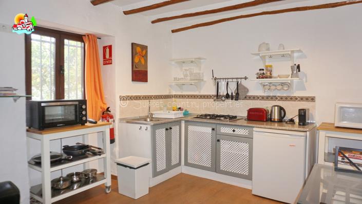 Image No.42-5 Bed Country Property for sale