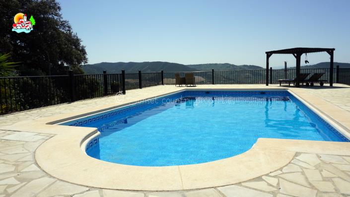 Image No.3-4 Bed Country Property for sale