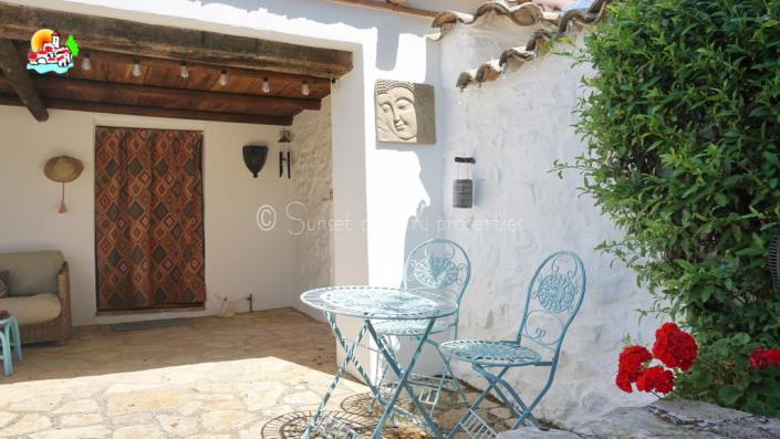 Image No.9-4 Bed Country Property for sale