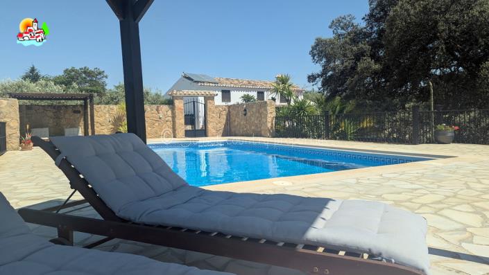 Image No.40-4 Bed Country Property for sale